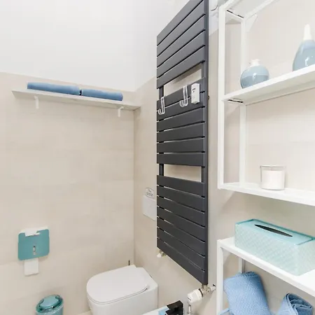 Stupendo Bilocale Ristrutturato A Nuovo Mm Argonne * ミラノ